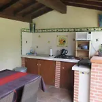 Indepandant Avec Piscine, Cuisine Exterieure, 1 Avec Salle De Bain Et Wc * Coufouleux