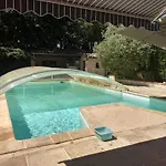 Homestay szállás Indepandant Avec Piscine, Cuisine Exterieure, 1 Avec Salle De Bain Et Wc
