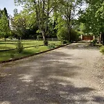Indepandant Avec Piscine, Cuisine Exterieure, 1 Avec Salle De Bain Et Wc *