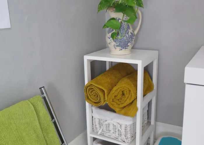 Indepandant Avec Piscine, Cuisine Exterieure, 1 Avec Salle De Bain Et Wc Privatunterkunft Coufouleux