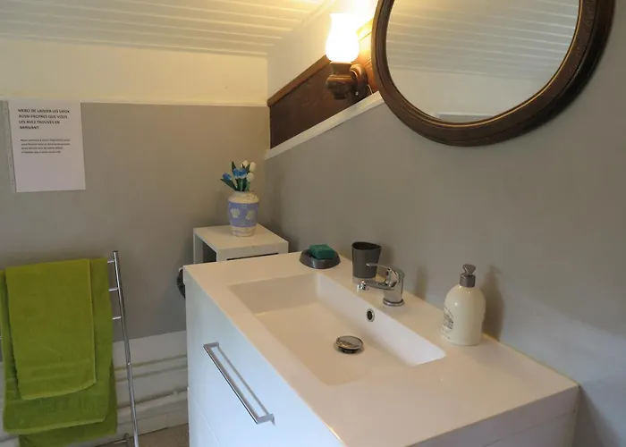 Privatunterkunft Indepandant Avec Piscine, Cuisine Exterieure, 1 Avec Salle De Bain Et Wc